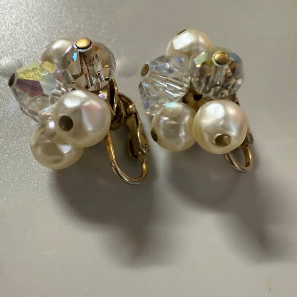 Vintage Faux Pearl & Crystal Beaded Cluster Clip-On Earrings Women MCM - Picture 15 of 16